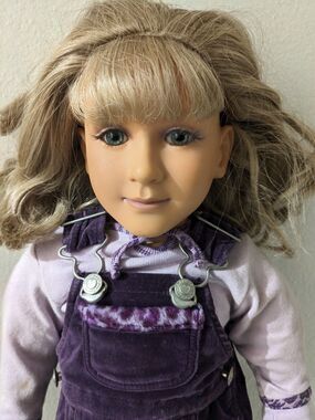 My Twinn Doll RARE 1997 Green Eyes Light Skin Blonde Wavy Hair Poseable 23" READ